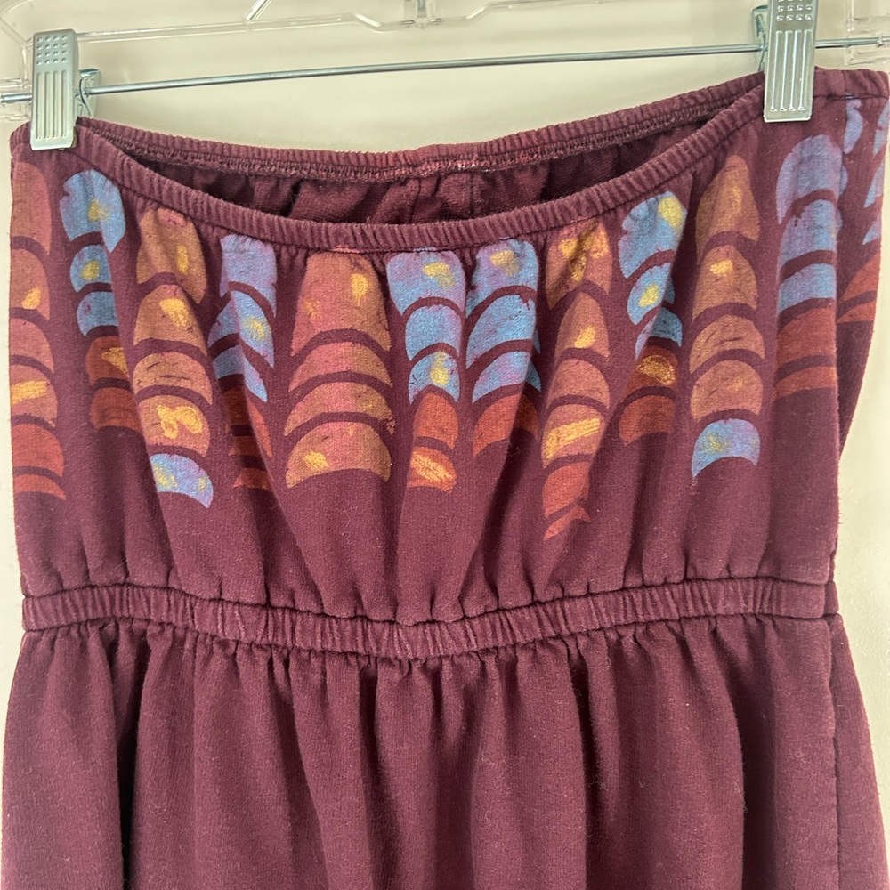 Scrapbook Strapless Maroon Dress with Blue and Rust Details - Picture 6 of 8